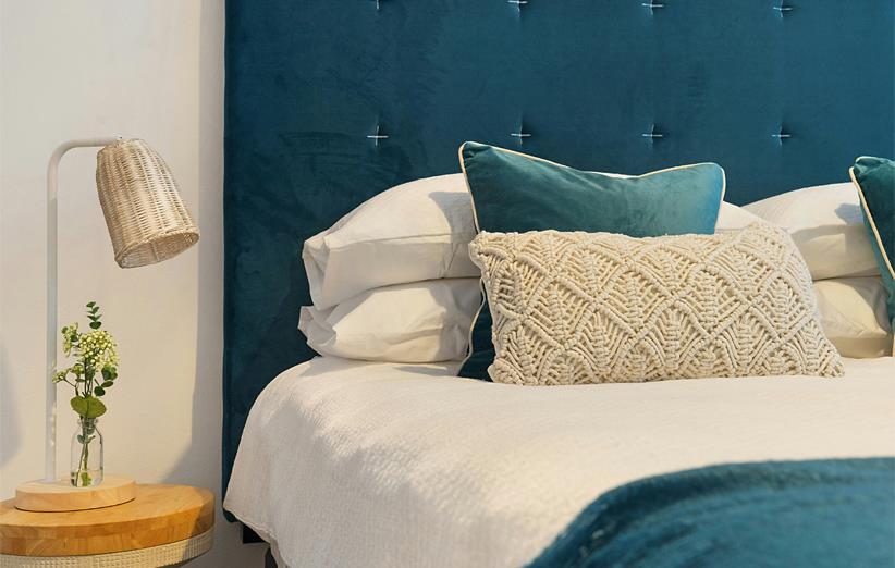 تخت خواب تاشو، چوبی و مدرن